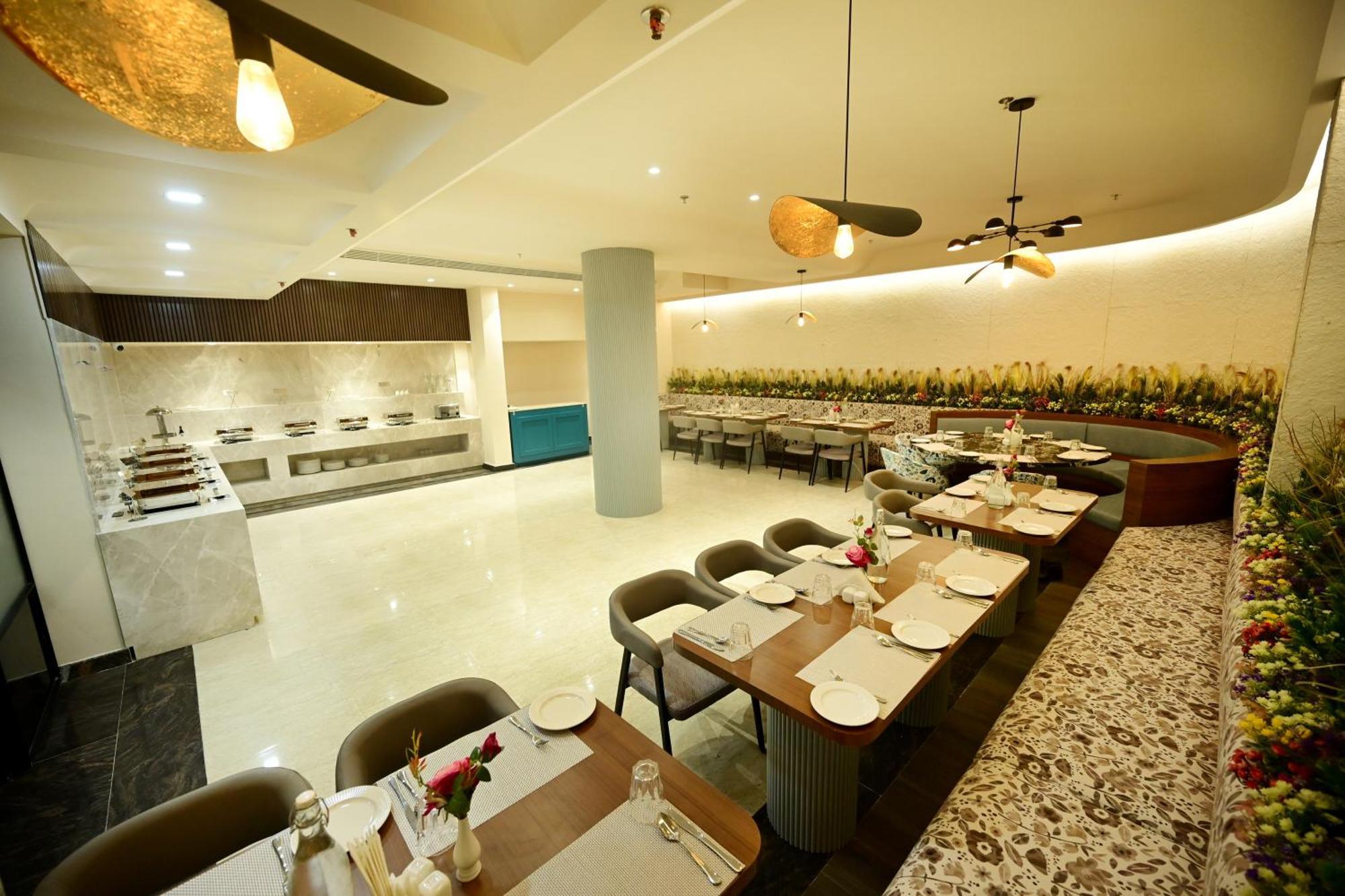 Coco Cabana Varanasi Ngoại thất bức ảnh